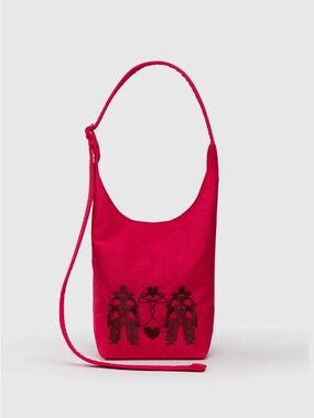 BAGGU Small Nylon Sling in Embroidered Cowgirl